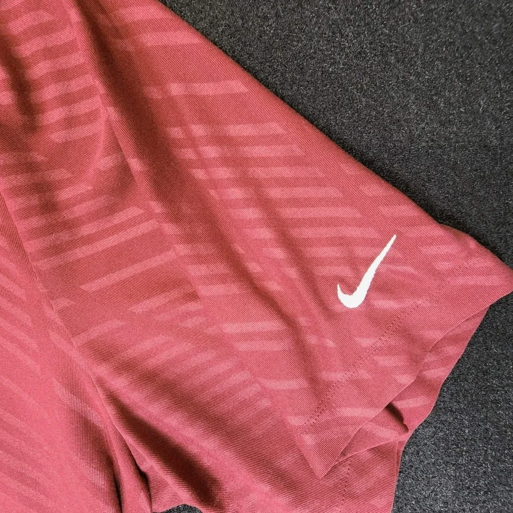 Nike Polo Shirt Mens XL‎ Red Tour Performance Dri-FIT Short Sleeve Graphic Golf